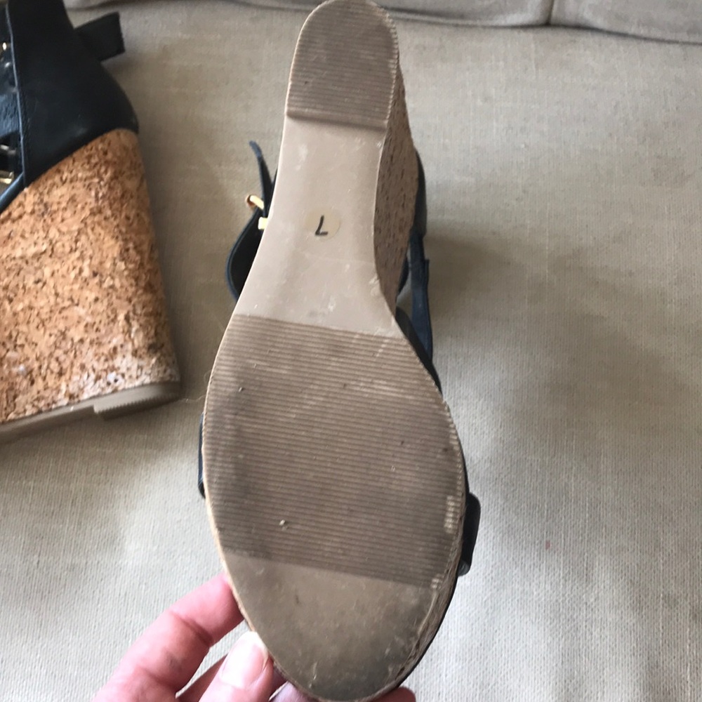 Sandals - Picture 4 of 4